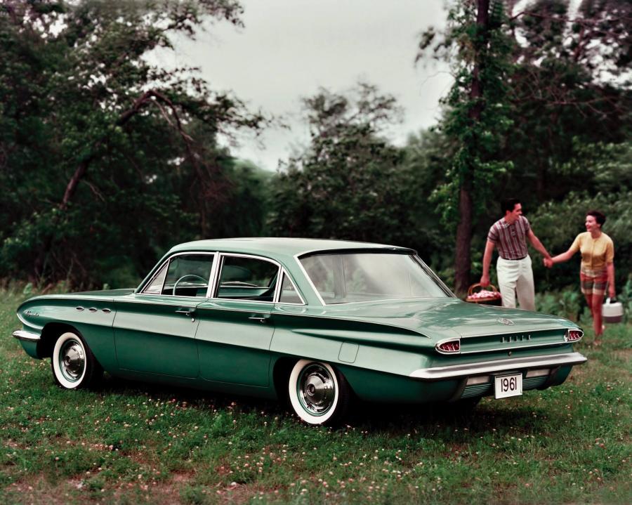  Buick Special Deluxe Sedan (4119) 1961 года  (фото 4 из 6)